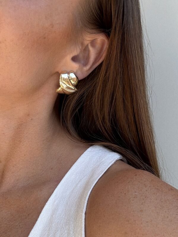 Melanie Stud Earrings - Gold