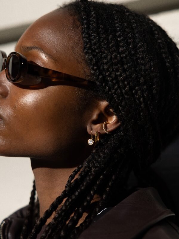 Fallon 18K Gold Bezel Earrings - 8MM Stone