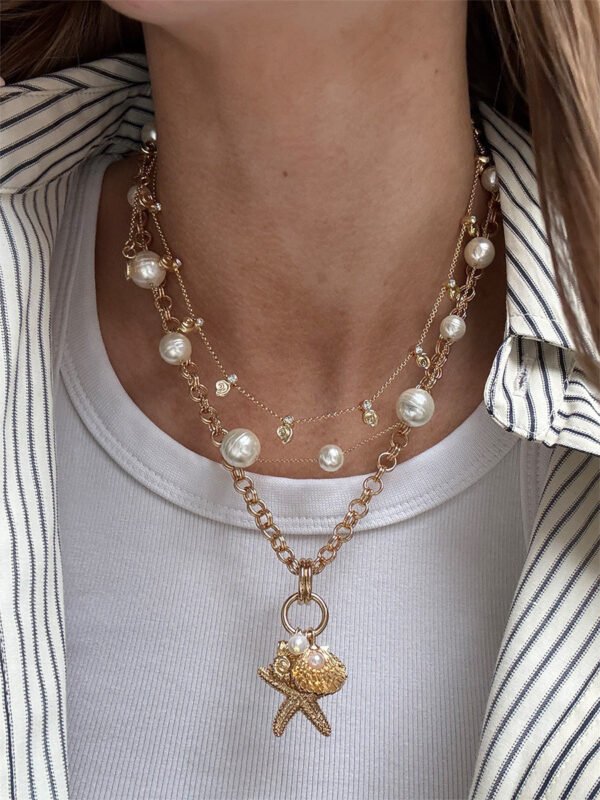 Isla Charm Necklace - Gold/Pearl